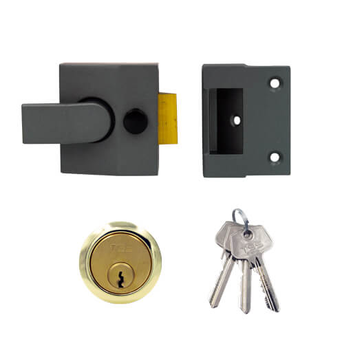 TSS 6 Pin Modern Deadlocking Nightlatch 40mm