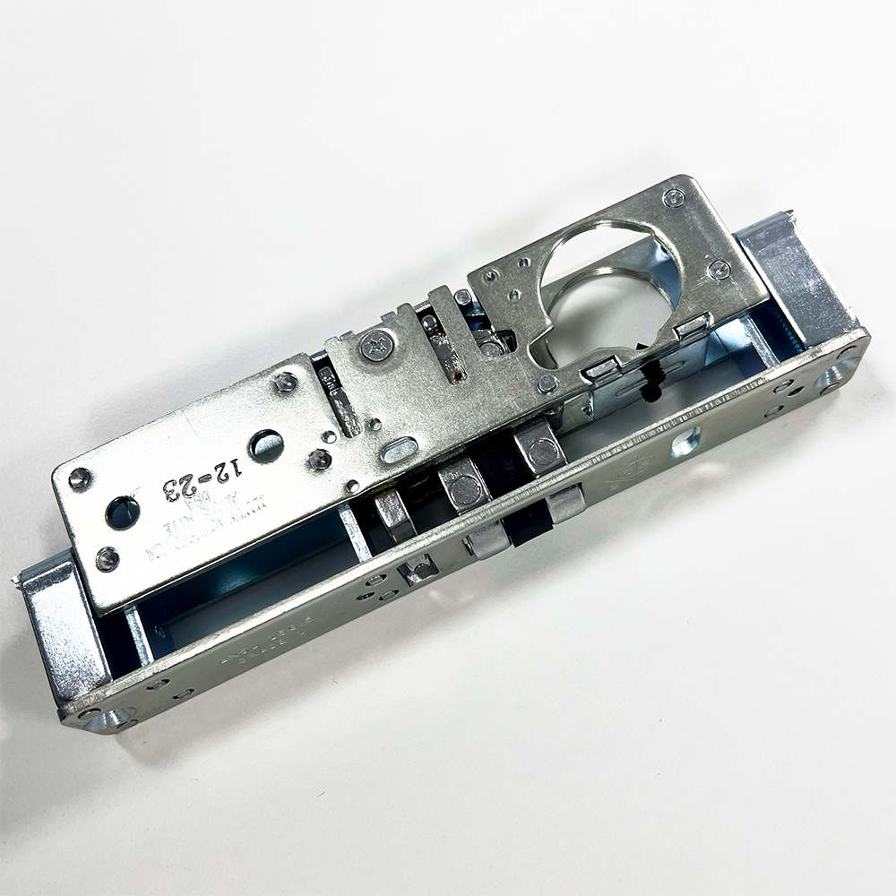 Adams Rite 4710 ScrewIn Deadlatch Case for Metal Doors
