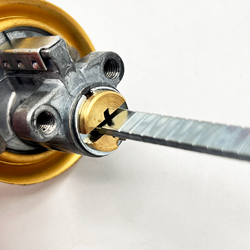 Yale 723 Traditional Deadlocking Nightlatch
