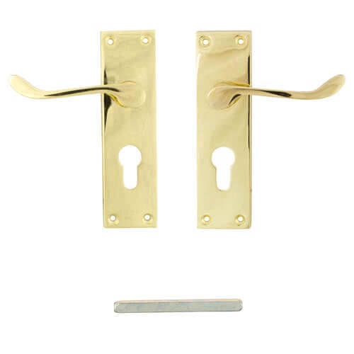 TSS Victorian Scroll Lever on Plate Furniture