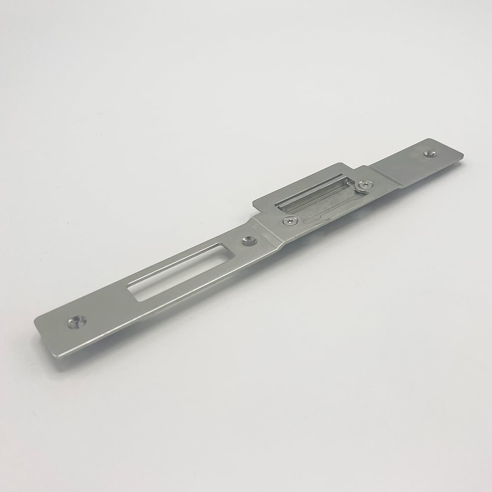 Maco Centre Latch Deadbolt Timber Composite Keep