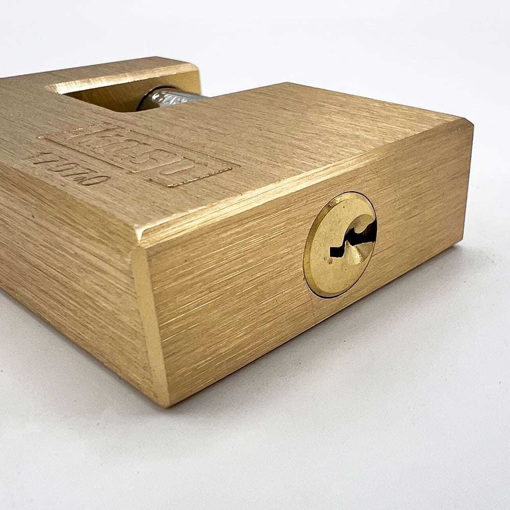 Kasp 170 70mm Closed Shackle Brass Shutter Padlock