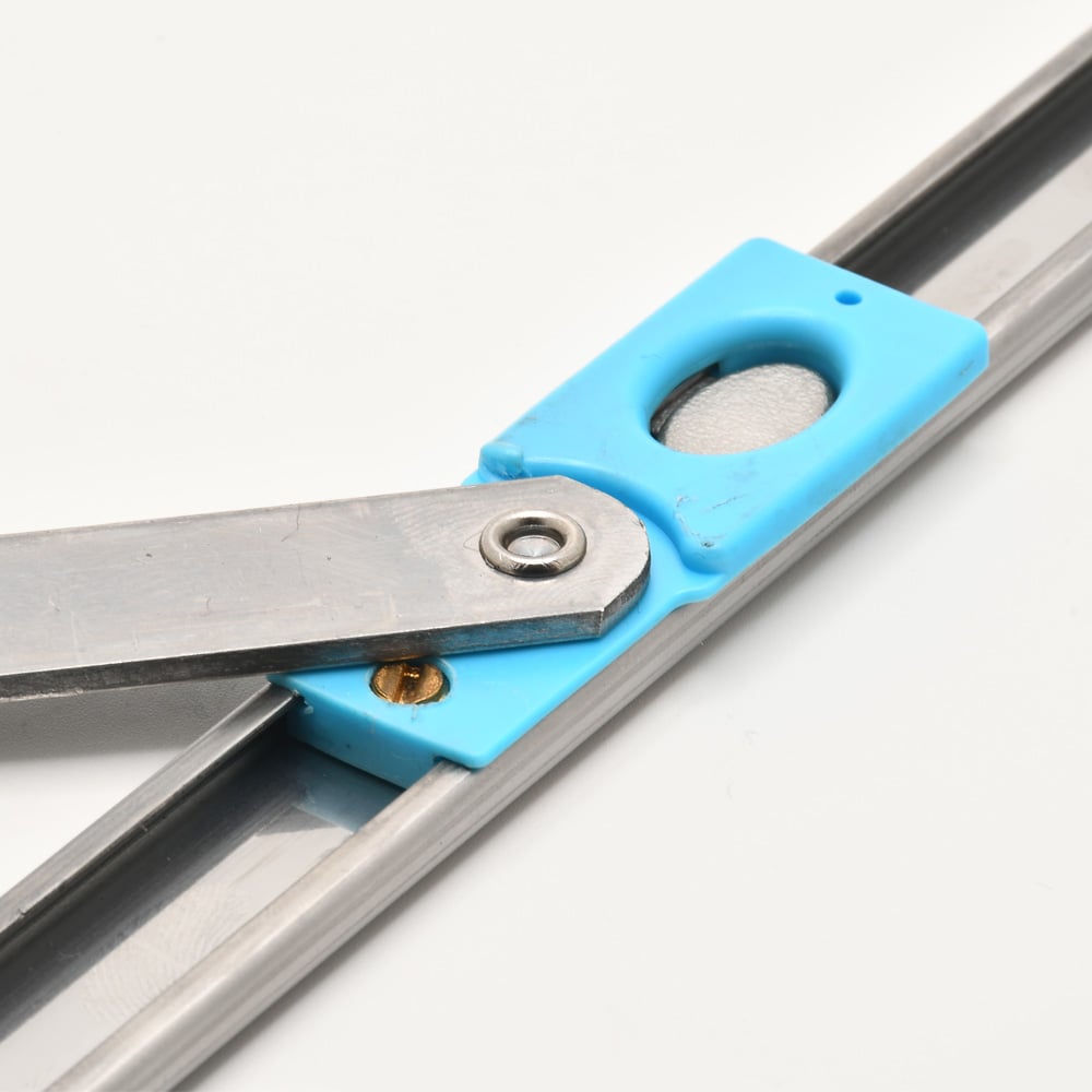 VERSA Ultimate Easy Clean Restricted Egress Friction Stay